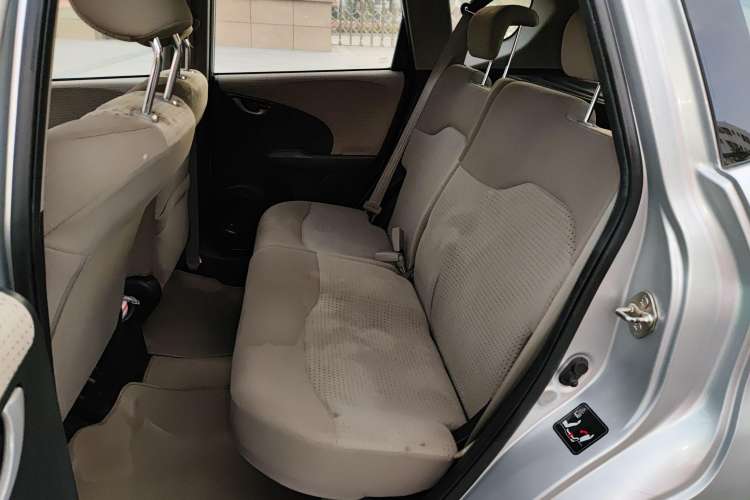 Used Honda Fit 2008 1.5L automatic luxury edition Left Rear Seat