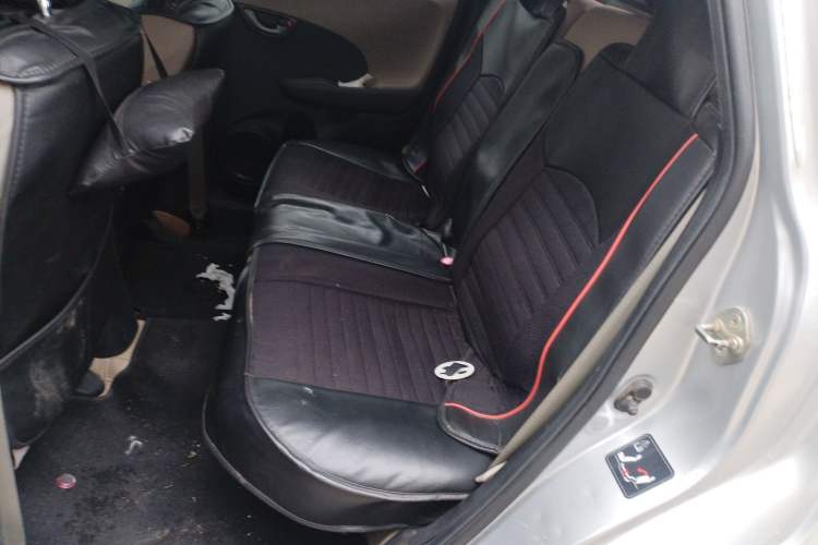 Used Honda Fit 2008 1.5L automatic luxury edition Left Rear Seat