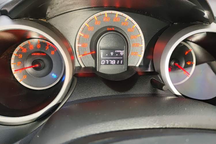 Used Honda Fit 2008 1.5L automatic luxury edition Odometer Close Up