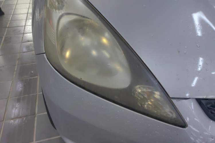 Used Honda Fit 2008 1.3L manual comfort version Right Front Headlight