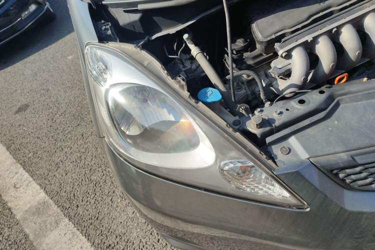 Used Honda Fit 2008 1.3L manual comfort version Right Front Headlight