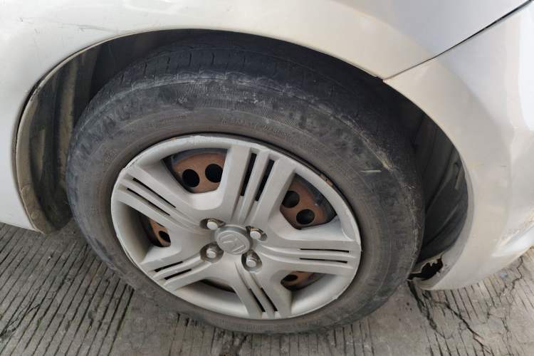 Used Honda Fit 2008 1.3L automatic comfort version Right Front Wheel Hub