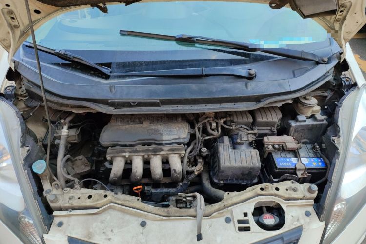 Used Honda Fit 2008 1.3L automatic comfort version Engine Bay
