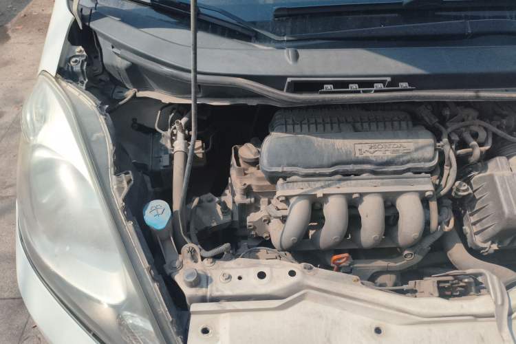 Used Honda Fit 2008 1.3L automatic comfort version Engine Bay Right