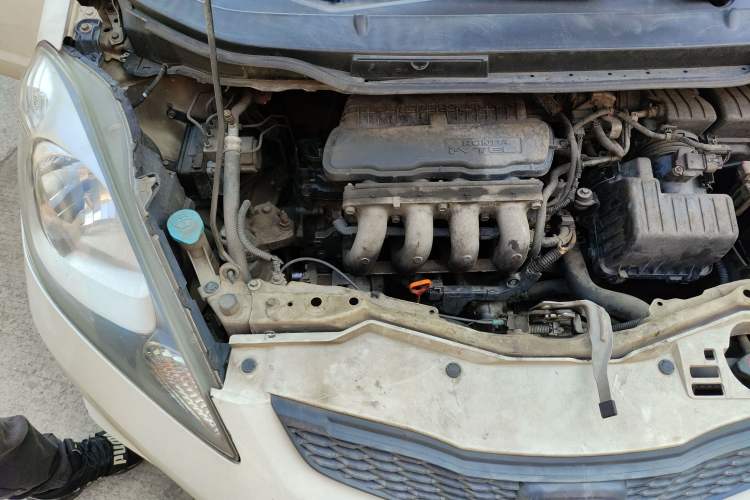 Used Honda Fit 2008 1.3L automatic comfort version Engine Bay Right