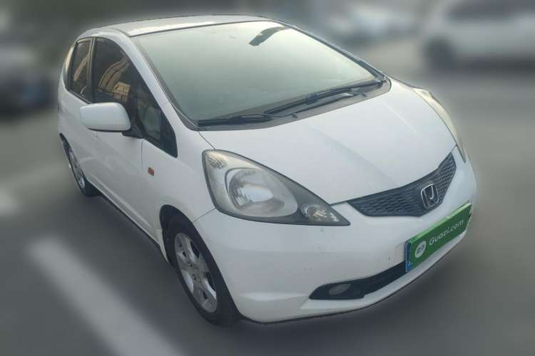 Used Honda Fit 2008 1.3L automatic comfort version Front Right 45 Deg