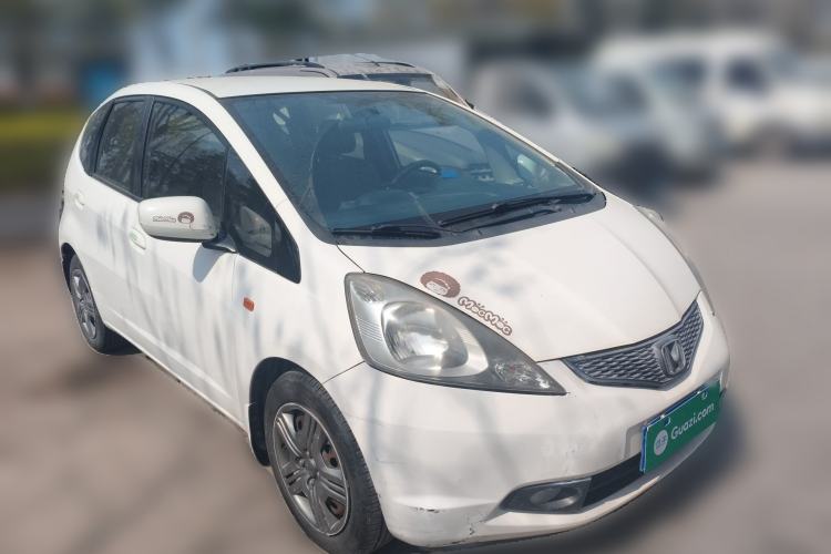 Used Honda Fit 2008 1.3L automatic comfort version Front Right 45 Deg