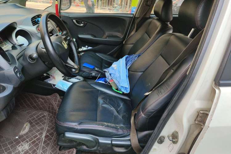 Used Honda Fit 2008 1.3L automatic comfort version Left Front Seat