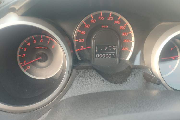 Used Honda Fit 2008 1.3L automatic comfort version Odometer Close Up