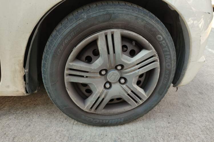 Used Honda Fit 2008 1.3L automatic comfort version Right Front Wheel Hub