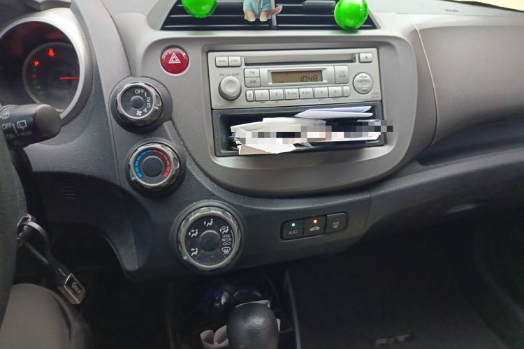 Used Honda Fit 2008 1.3L automatic comfort version Audio And AC Panel