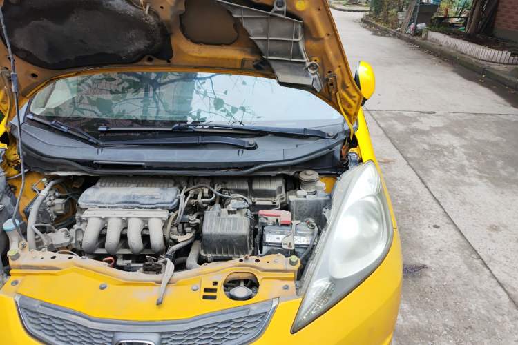 Used Honda Fit 2008 1.5L Automatic Cool Sports Edition Engine Bay Left