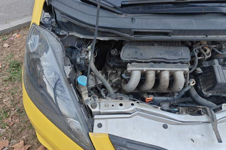 Used Honda Fit 2008 1.5L Automatic Cool Sports Edition Engine Bay Right