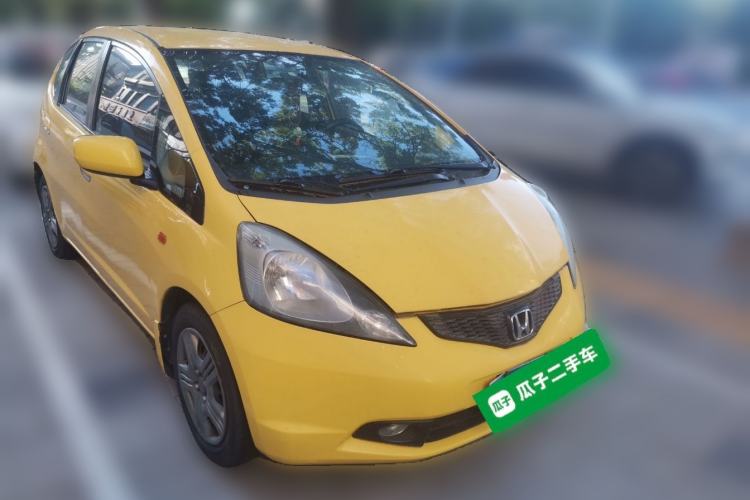 Used Honda Fit 2008 1.3L manual comfort version Front Right 45 Deg