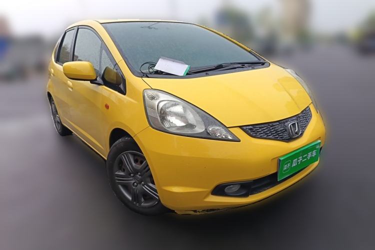 Used Honda Fit 2008 1.3L automatic comfort version Front Right 45 Deg