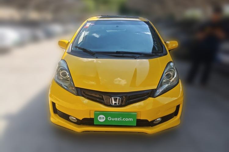 Used Honda Fit 2008 1.5L manual luxury version Front