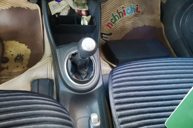 Used Honda Fit 2008 1.3L manual comfort version Gear Lever