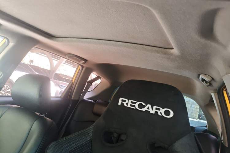 Used Honda Fit 2008 1.5L manual luxury version Headliner