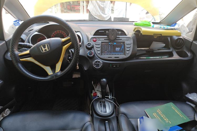 Used Honda Fit 2008 1.3L automatic comfort version Interior 2