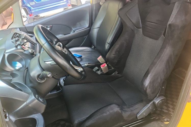 Used Honda Fit 2008 1.5L manual luxury version Left Front Seat