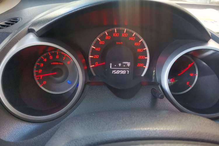 Used Honda Fit 2008 1.3L manual comfort version Odometer Close Up