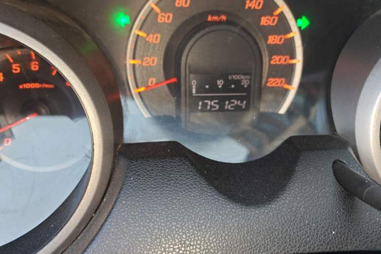 Used Honda Fit 2008 1.5L Automatic Cool Sports Edition Odometer Close Up