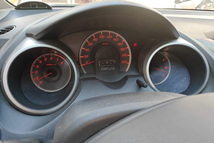 Used Honda Fit 2008 1.3L automatic comfort version Odometer Close Up