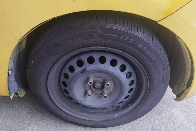 Used Honda Fit 2008 1.3L automatic comfort version Right Front Wheel Hub