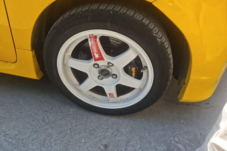 Used Honda Fit 2008 1.5L manual luxury version Right Front Wheel Hub