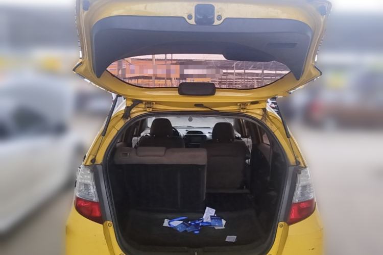 Used Honda Fit 2008 1.3L automatic comfort version Trunk