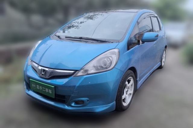 Used Honda Fit 2011 1.5L automatic panoramic sunroof version
