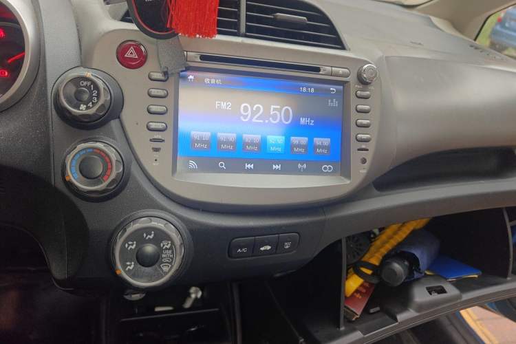 Used Honda Fit 2011 1.5L manual luxury version Audio And AC Panel
