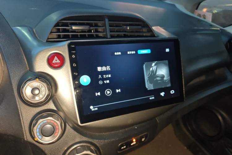 Used Honda Fit 2011 1.3L manual Comfort version Audio And AC Panel