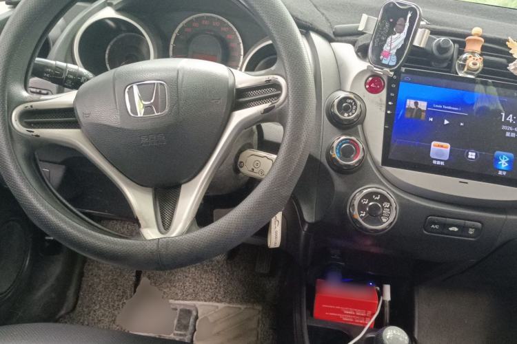 Used Honda Fit 2011 1.3L manual Comfort version Center Console