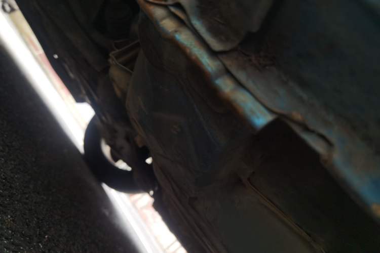 Used Honda Fit 2011 1.3L automatic comfort version Chassis Front Left