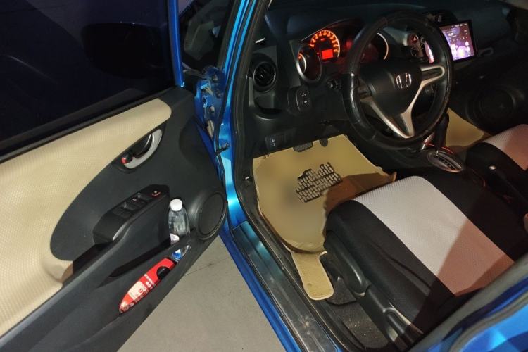 Used Honda Fit 2011 1.3L automatic comfort version Driver Seat