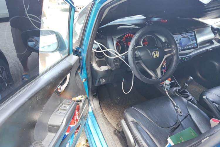 Used Honda Fit 2011 1.3L manual Comfort version Driver Seat