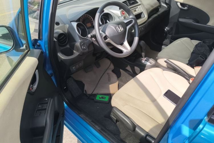 Used Honda Fit 2011 1.3L automatic comfort version Driver Seat