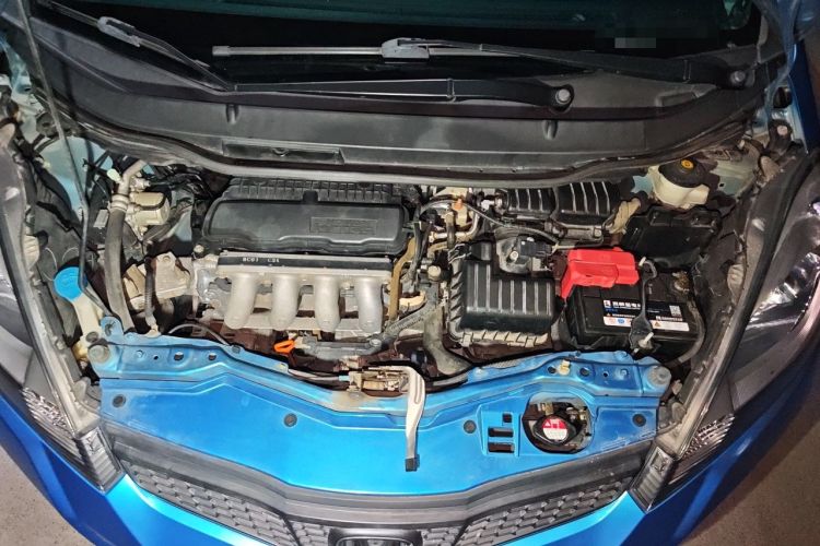 Used Honda Fit 2011 1.3L automatic comfort version Engine Bay
