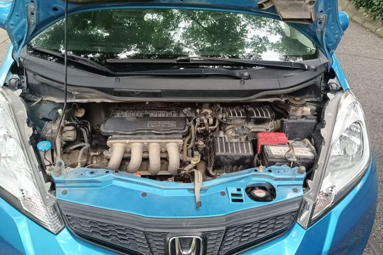 Used Honda Fit 2011 1.3L manual Comfort version Engine Bay