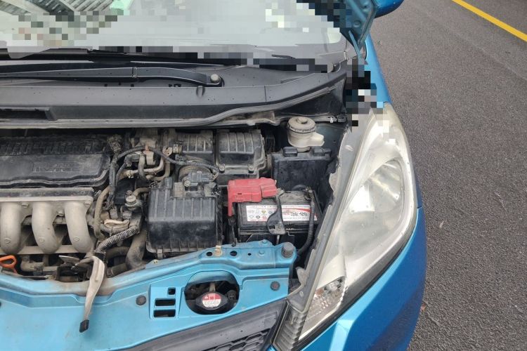 Used Honda Fit 2011 1.3L automatic comfort version Engine Bay Left