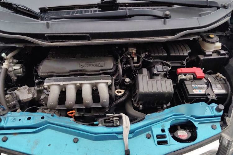 Used Honda Fit 2011 1.3L automatic comfort version Engine Bay