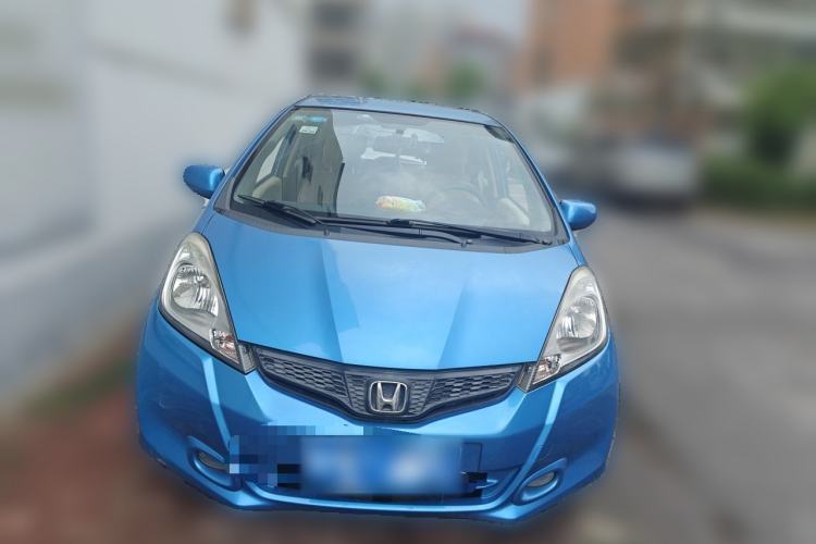 Used Honda Fit 2011 1.3L automatic comfort version Front