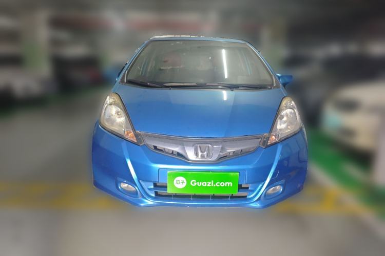 Used Honda Fit 2011 1.5L manual luxury version Front