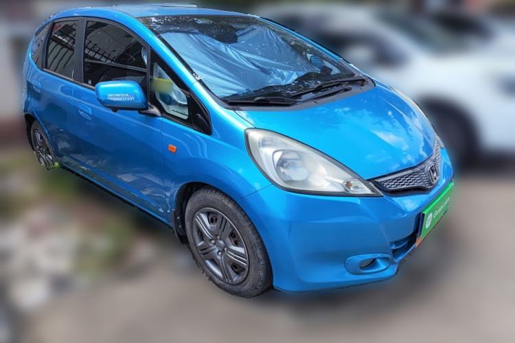 Used Honda Fit 2011 1.3L manual Comfort version Front Right 45 Deg