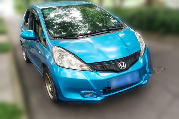 Used Honda Fit 2011 1.3L manual Comfort version Front Right 45 Deg