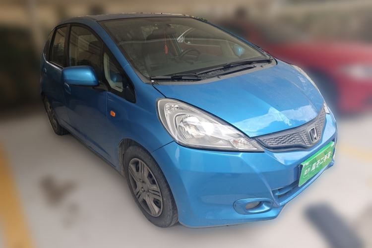 Used Honda Fit 2011 1.3L manual Comfort version Front Right 45 Deg