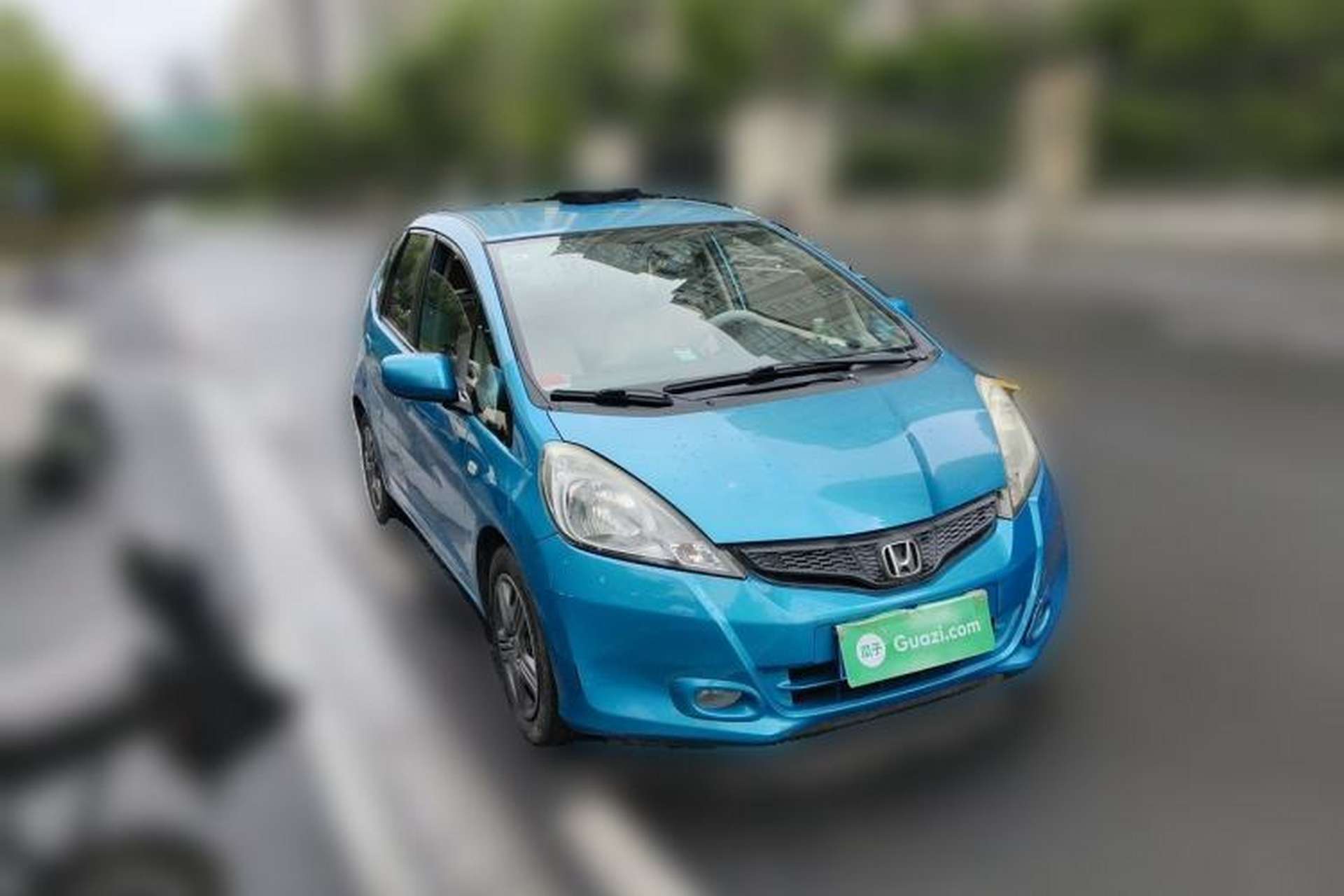 Used Honda Fit 2011 1.3L automatic comfort version Front Right 45 Deg