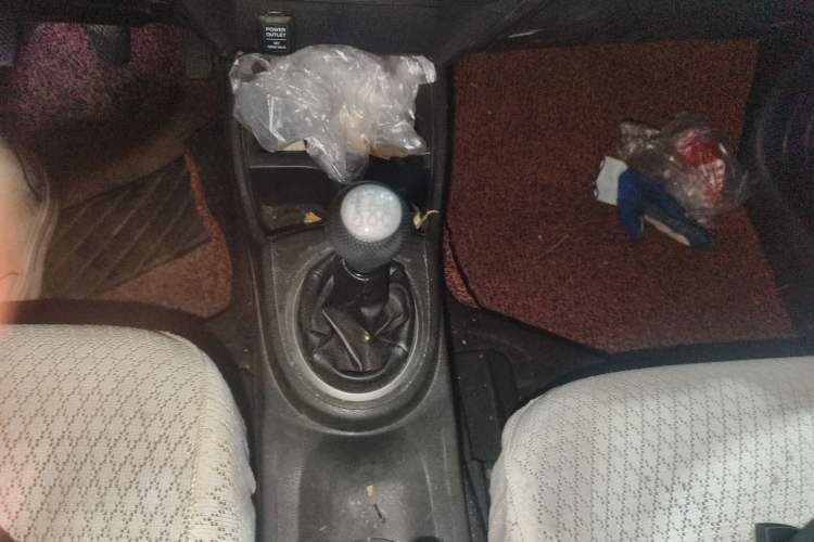 Used Honda Fit 2011 1.3L manual Comfort version Gear Lever