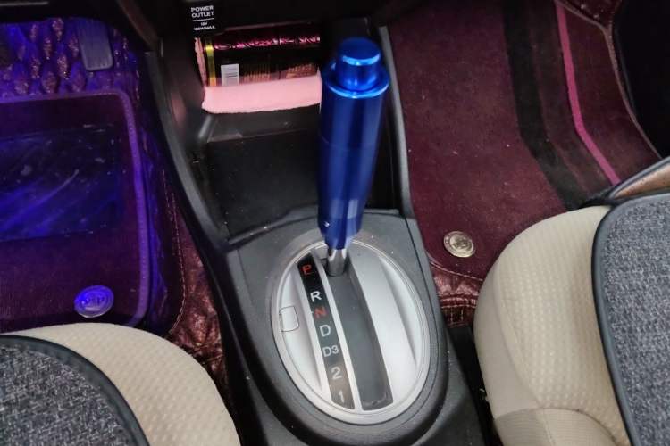 Used Honda Fit 2011 1.3L automatic comfort version Gear Lever
